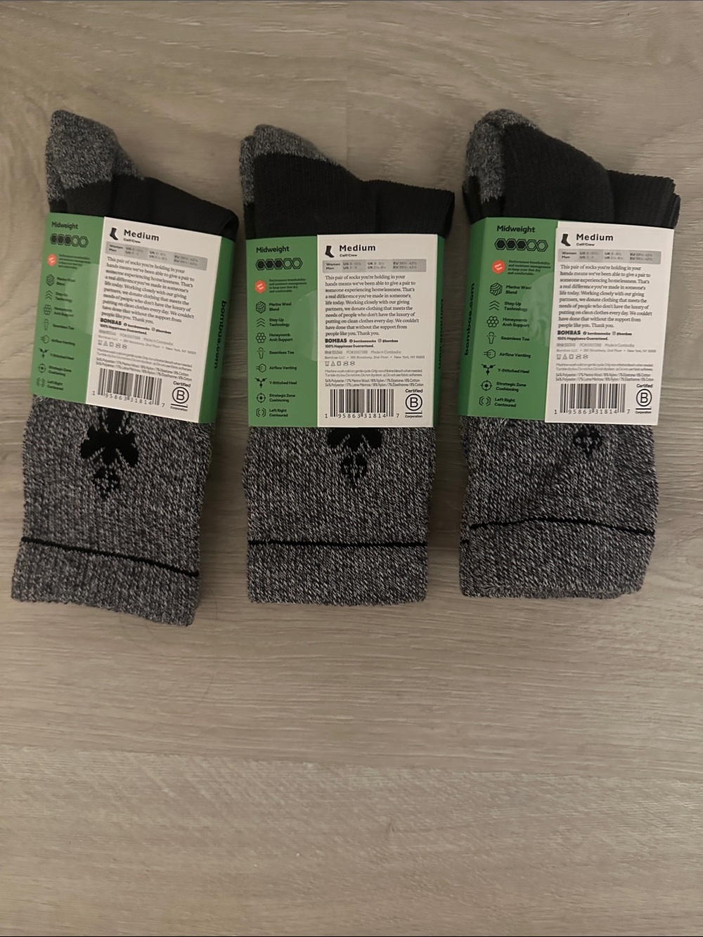 NWT Bombas compression socks set of 3, charcoal gray, Men's M - Picture 2 of 3